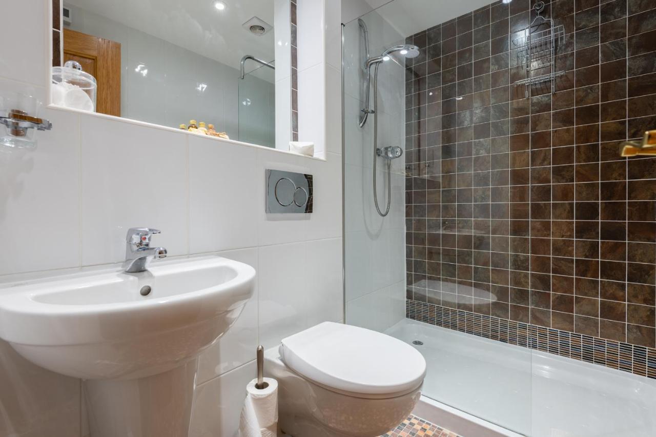 138 North Street - Luxury 2 Bed 2 Bath With Secret Garden, Summerhouse, Putting Green St Andrews Esterno foto