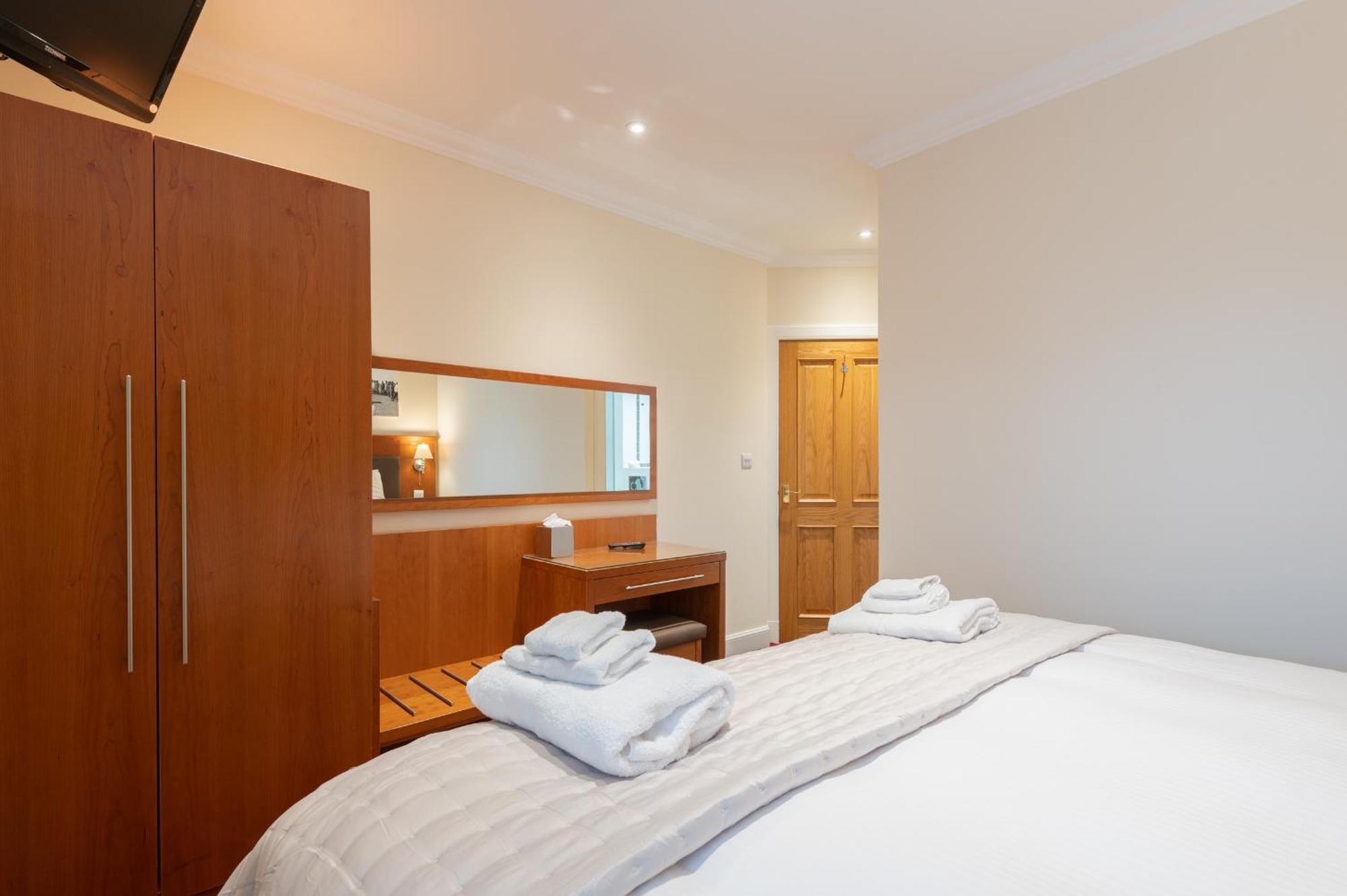 138 North Street - Luxury 2 Bed 2 Bath With Secret Garden, Summerhouse, Putting Green St Andrews Esterno foto